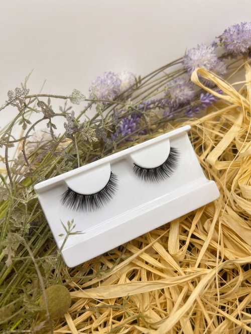 Amanda Hug and Kiss – Soft Everyday Glam Strip Lashes | Vegan