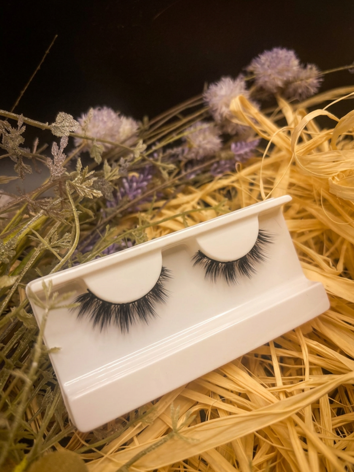 Cutie Caitlin – Wispy Dramatic Strip Lashes | Vegan & Reusable