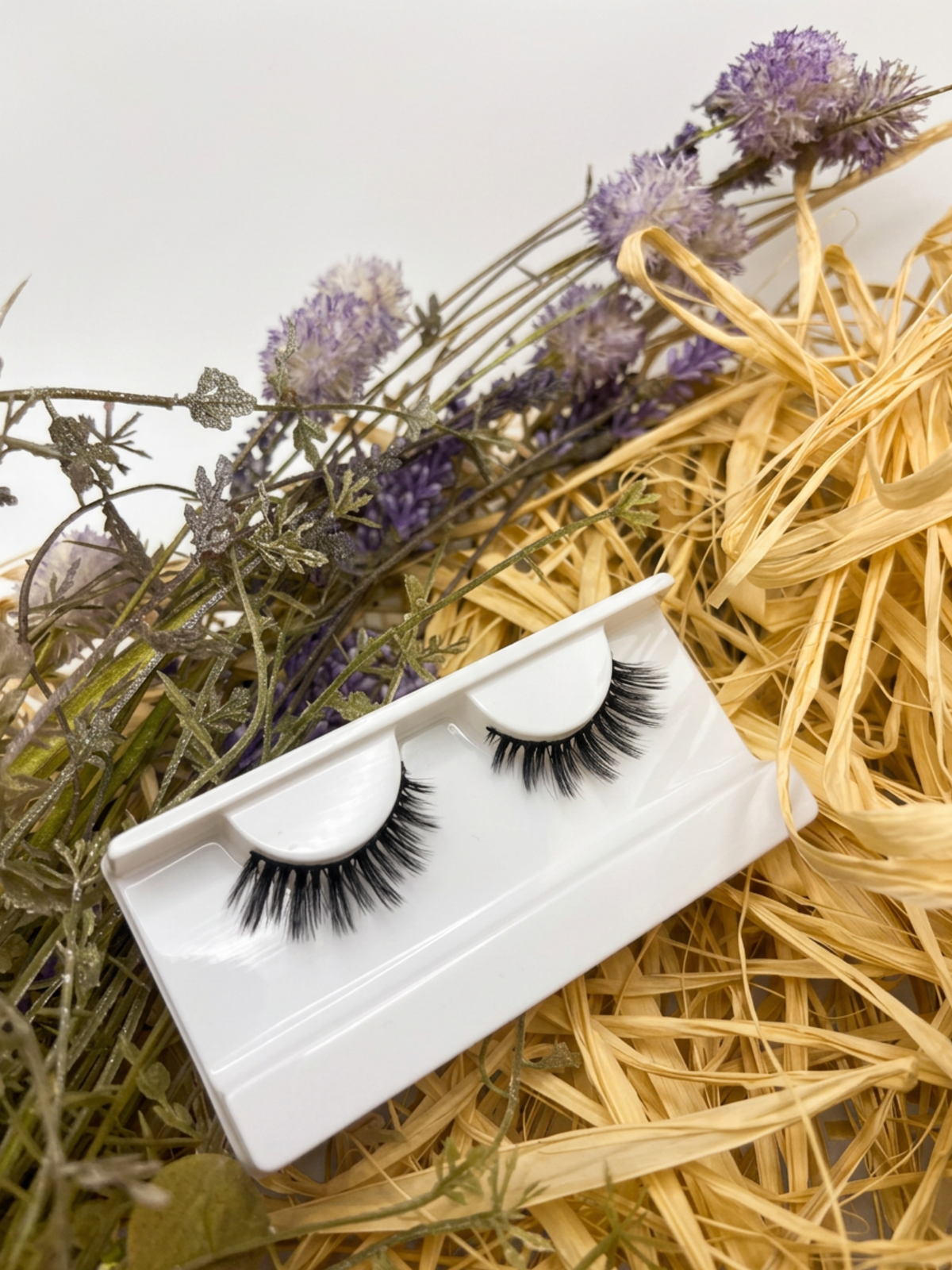 Killer Katie – Wispy Everyday Glam Strip Lashes | Vegan & Reusable